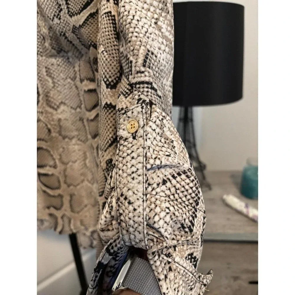 MICHAEL‎ KORS Snake Print Zip Front Collared Shirt Top Blouse SZ L